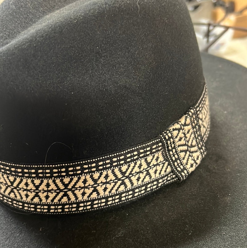 8292 BLACK WITH TRIBAL BAND WESTERN HAT