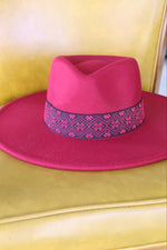 829228 RED WITH TRIBAL BAND WESTERN HAT